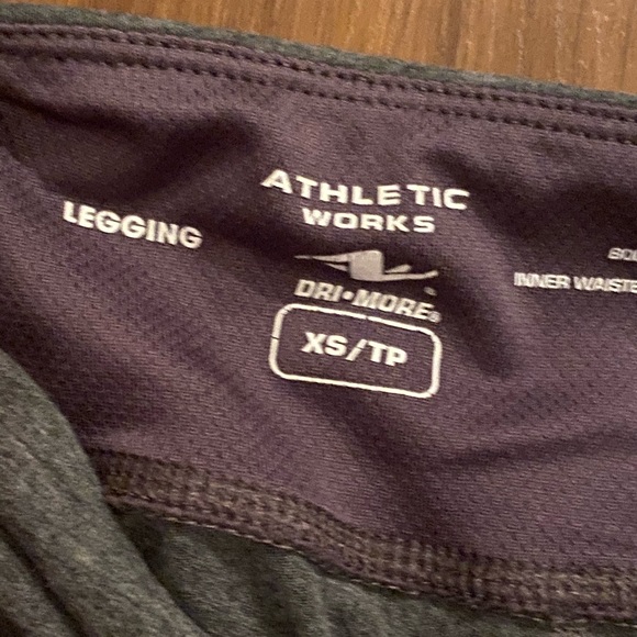 Grey legging - Picture 2 of 2